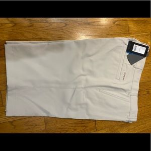 Men’s golf shorts